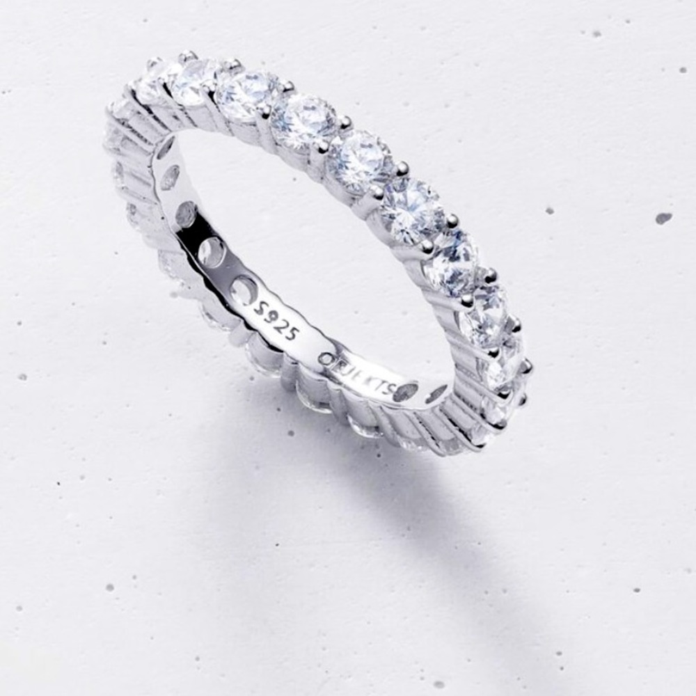 NEW PETITE BRILLIANT ROUND BAND
